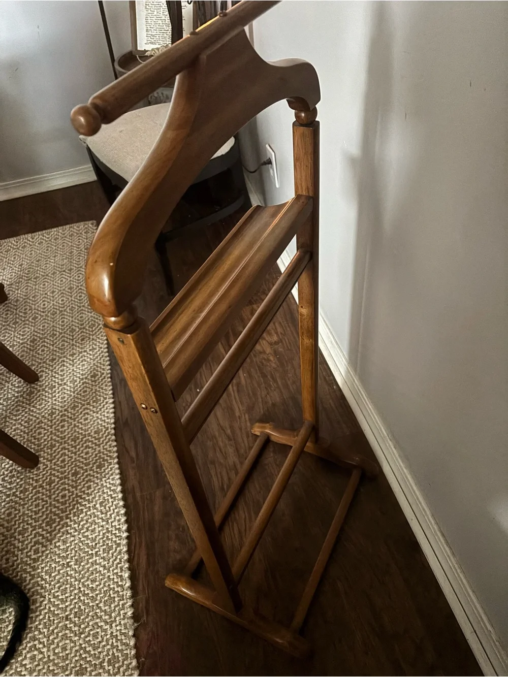 Vintage Brown Wooden Valet Stand - Classic Garment Organizer